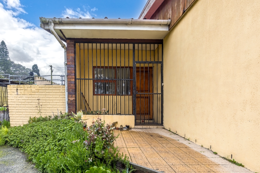 5 Bedroom Property for Sale in Sarepta Western Cape